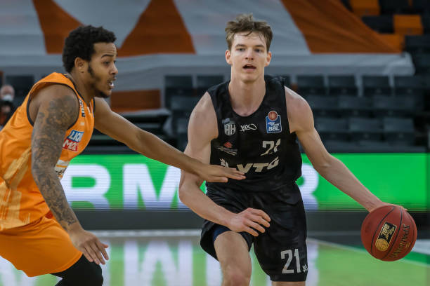 更令人震惊 更令人震惊