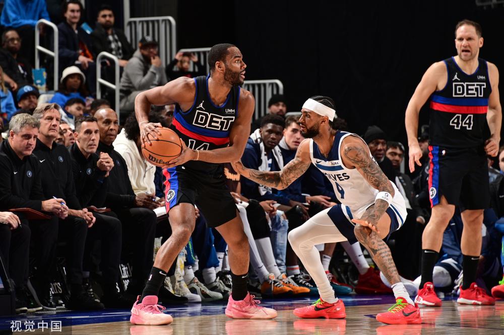 样的争冠球 样的争冠球